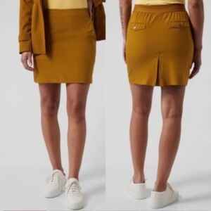 Athleta Vienna Cargo Skort Brass Yellow